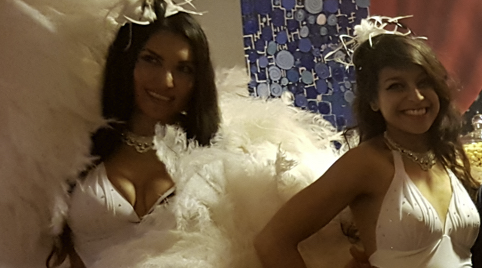 Dramatische en verleidelijke klassieke burlesque show